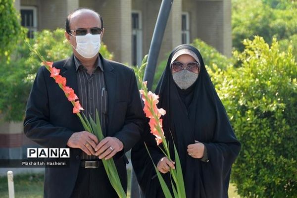 عطر افشانی گلزار مطهر شهدای گمنام پارک شغاب بوشهر