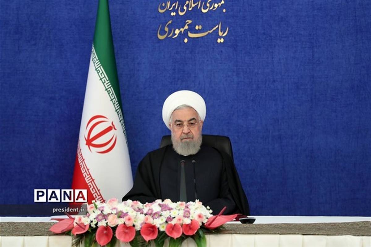 روحانی: اساس حرکت این دولت اتصال دانشگاه‌ها و مراکز علمی به بخش تولید ومراکز صنعتی بوده است