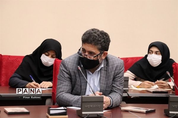 برگزاری نشست خبری مسئول سازمان بسیج سازندگی سپاه عاشورا آذربایجان شرقی