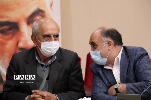 برگزاری نشست خبری مسئول سازمان بسیج سازندگی سپاه عاشورا آذربایجان شرقی