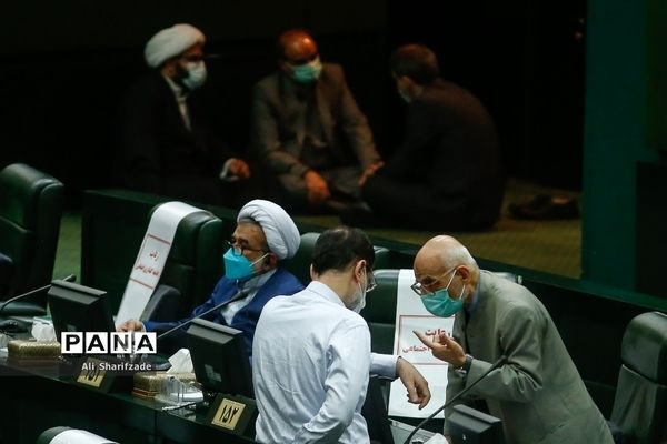 حضور وزیر آموزش و پرورش  در صحن علنی مجلس شورای اسلامی