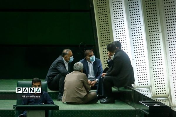 حضور وزیر آموزش و پرورش  در صحن علنی مجلس شورای اسلامی