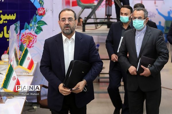 دومین روز ثبت‌نام از داوطلبان انتخابات سیزدهمین دوره ریاست‌جمهوری