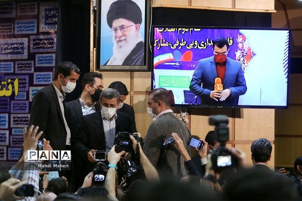 دومین روز ثبت‌نام از داوطلبان انتخابات سیزدهمین دوره ریاست‌جمهوری