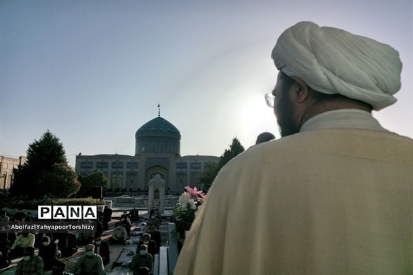 برگزاری مراسم نماز عید سعید فطردر زیارتگاه شهید مدرس کاشمر