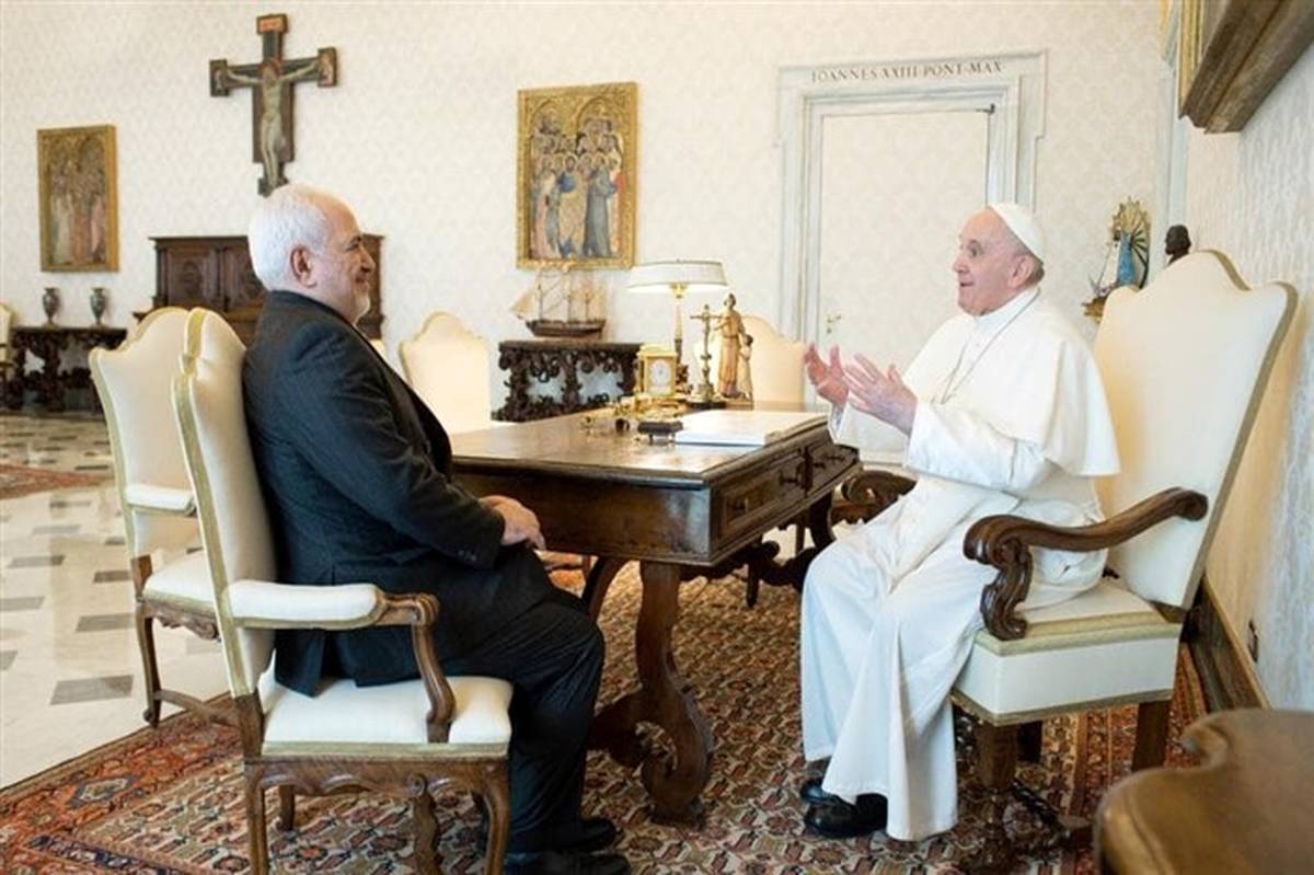 گزارش توییتری ظریف از دیدار با پاپ فرانسیس و دیگر مقامات واتیکان