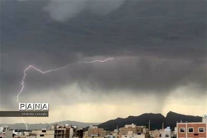 بارش باران بهاری در اصفهان