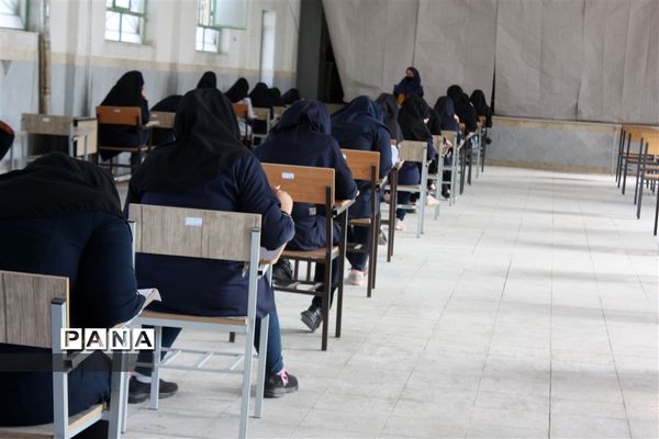 امتحانات هماهنگ پایه‌های نهم و دوازدهم شهرستان ابرکوه به صورت حضوری