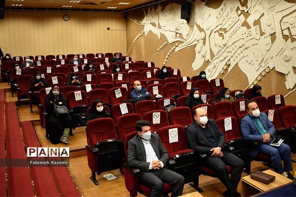 نشست خبری ثبت نام مدارس در سال تحصیلی ۱۴۰۰-۱۴۰۱