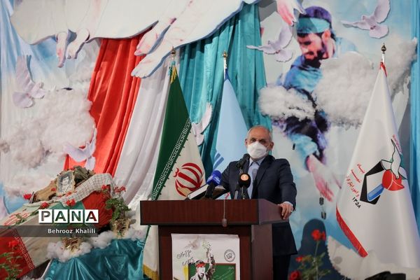 کنگره معلمان و دانش آموزان شهید منطقه ۱۶ تهران (از کلاس تا آسمان)