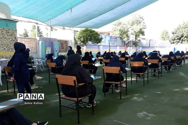 برگزاری امتحانات هماهنگ پایه نهم در فضایی سرشار از سلامت و آرامش در مدرسه ستارگان  ناحیه یک شیراز