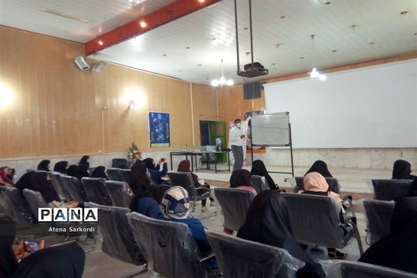 برگزاری کلاس‌های کارگروه انفاق علمی در شهرستان زابل