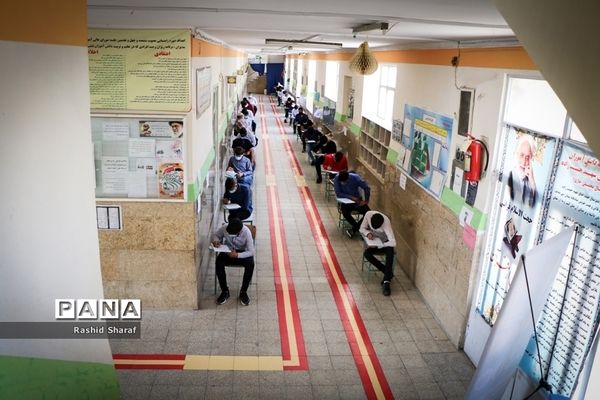 بازدید معاون آموزش متوسطه آذربایجان غربی از فرآیند برگزاری امتحانات نهایی