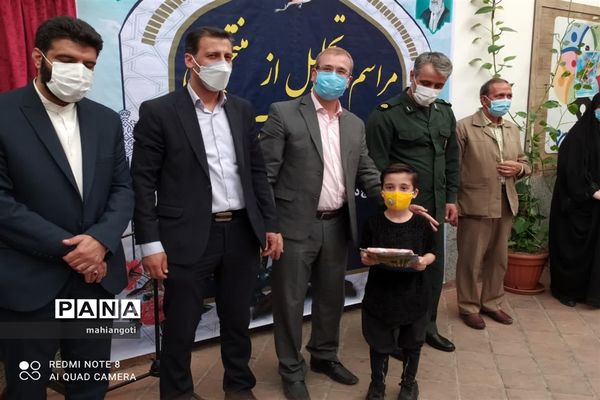 تجلیل از برگزیدگان مسابقات قرآنی آموزش و پرورش ناحیه دو شهرری
