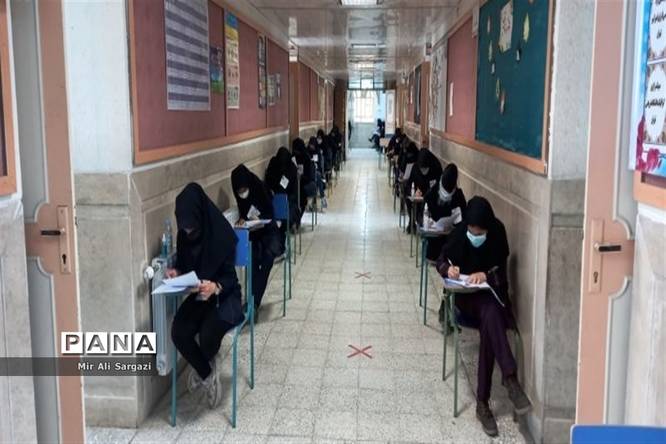 بازدید مدیرکل آموزش و پرورش و معاون دانشگاه علوم پزشکی زاهدان از حوزههای امتحانی