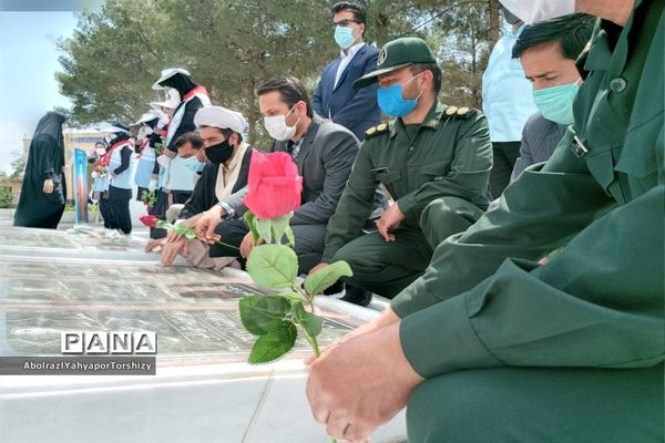 مراسم  گرامیداشت سالروز فتح خرمشهر در زیارتگاه شهید مدرس کاشمر