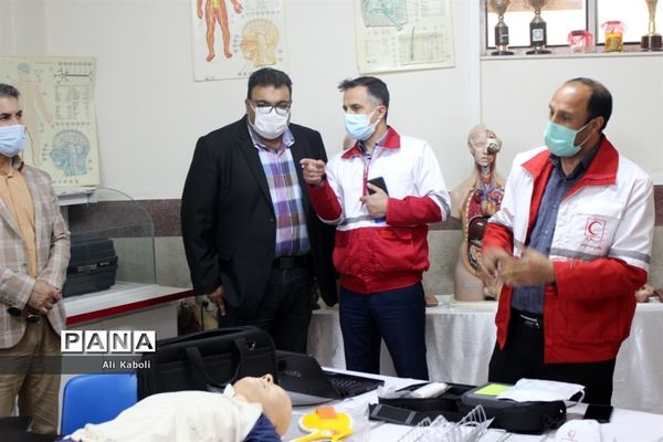 نشست اعضای شورای مدیران هلال احمر با رئیس دفتر فدراسیون صلیب سرخ  جهانی  در ایران