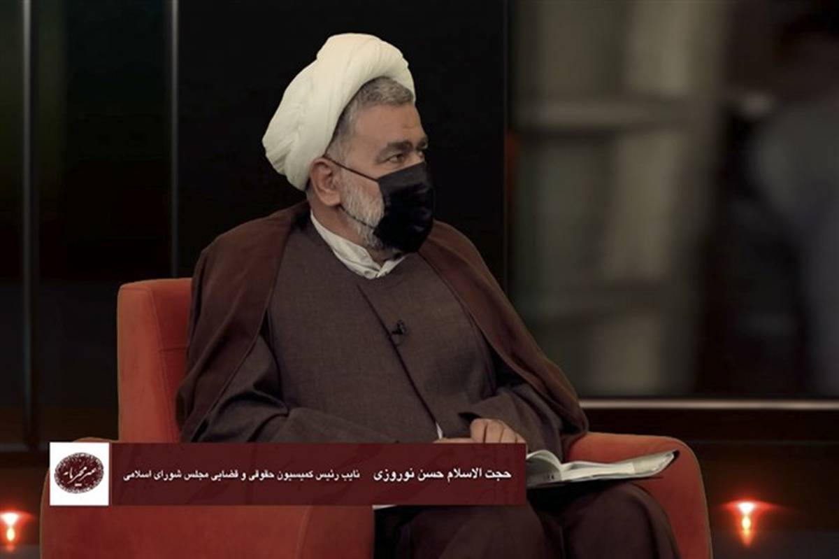 حجت الاسلام نوروزی: انتخابات دو قطبی در ایران معنا ندارد