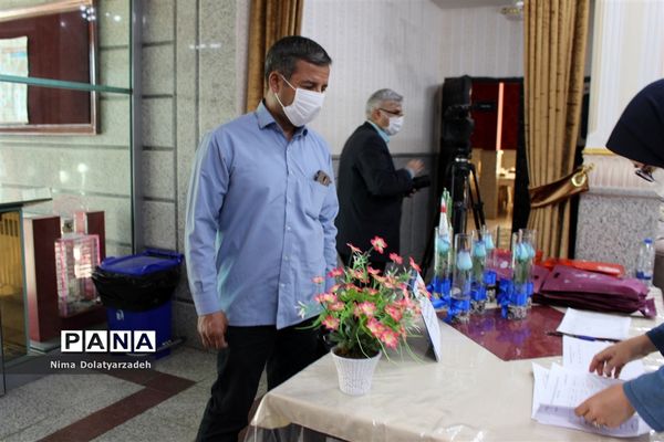 نشست قطبی طراحی و بازمهندسی تشکلات دانش‌آموزی به میزبانی استان زنجان
