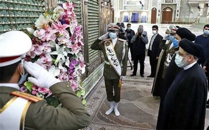 حجت الاسلام رییسی با آرمانهای امام راحل تجدید میثاق کرد