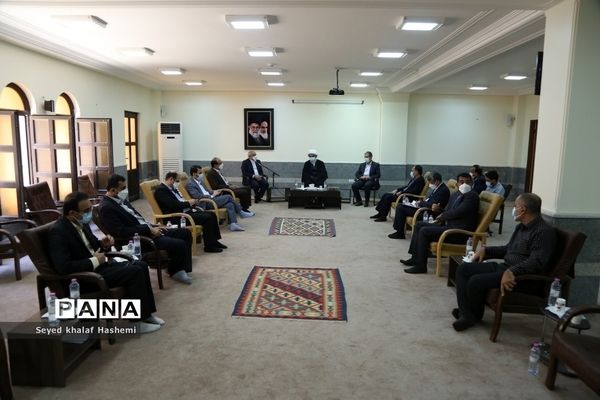 دیدار وزیر آموزش و پرورش با نماینده ولی فقیه و امام جمعه بوشهر