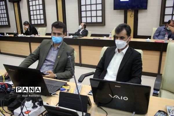 دیدار وزیر آموزش و پرورش با نمایندگان تشکل‌های دانش‌آموزی استان بوشهر