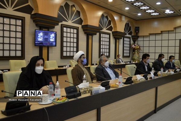 دیدار وزیر آموزش و پرورش با نمایندگان تشکل‌های دانش‌آموزی استان بوشهر