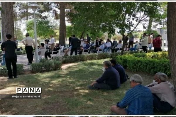 مراسم تریبون آزاد در محل آرامگاه سید حمزه کاشمر
