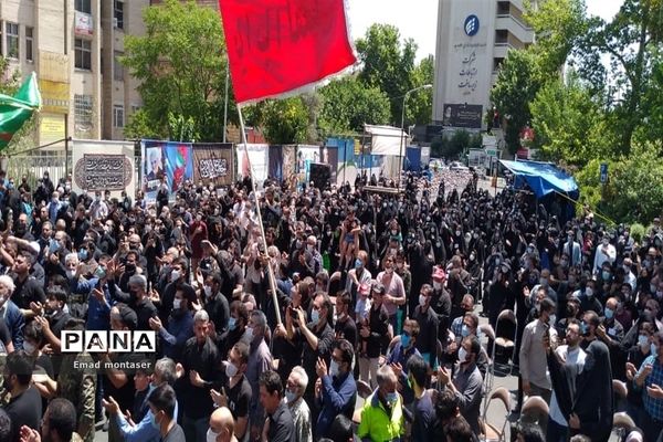 مراسم تشییع و تدفین پیکر ۲ شهید گمنام در منطقه ۷ تهران