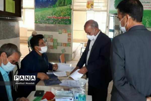 برگزاری امتحانات شبه نهایی پایه دوازدهم مدارس شهید اشرفی اصفهانی  و حضرت معصومه (س)
