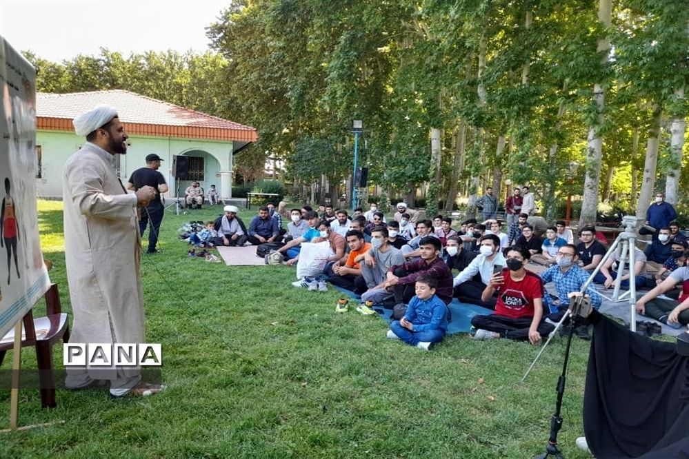 برگزاری اردوی دانش‌آموزان رای اولی در البرز