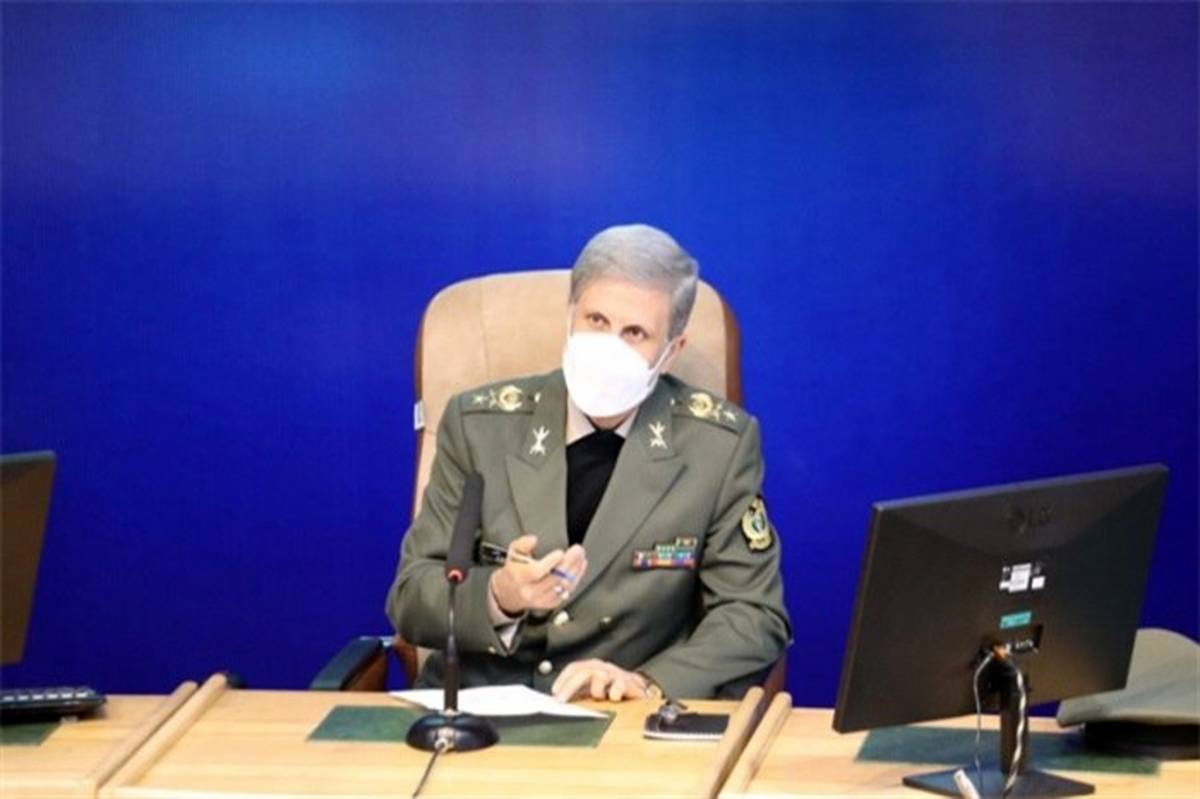 وزیر دفاع: پیام ایران به همسایگان صلح، دوستی و امنیت است