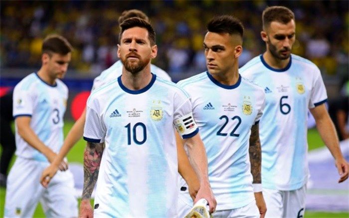 ترکیب احتمالی آرژانتین برای دیدار با شیلی؛ لیونل مسی با تیم کامل آماده شد