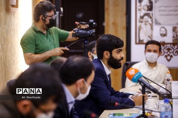 اولین پویش دانش‌آموزی ایرانینو