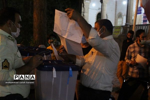جمع آوری صندوقهای رای در کرمان