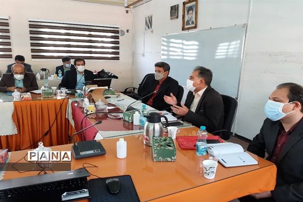 نشست کارشناس مسئولان ارزیابی عملکرد و پاسخگویی به شکایات مناطق