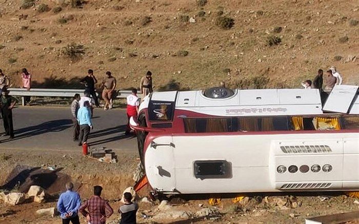 راننده در حادثه واژگونی اتوبوس خبرنگاران مقصر بوده است