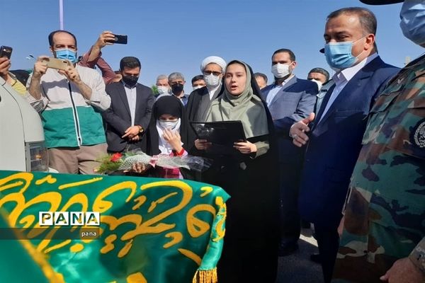 حضور خادمان و حاملان پرچم متبرک امام رضا(ع) در شهرستان میانه