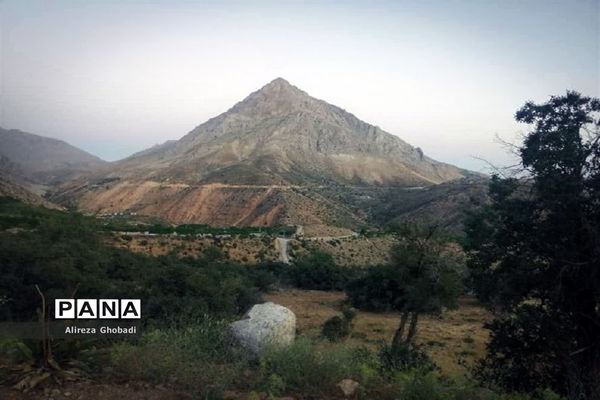 صعود گروه کوهنوردى فرهنگیان اداره کل آموزش و پرورش فارس به قلل حوض دال و سیچانى