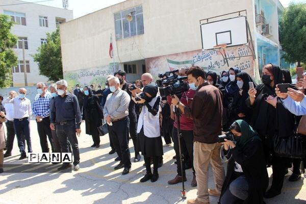 آغاز عملیات اجرایی احداث مدرسه زنده نام رضا دباش در بوشهر