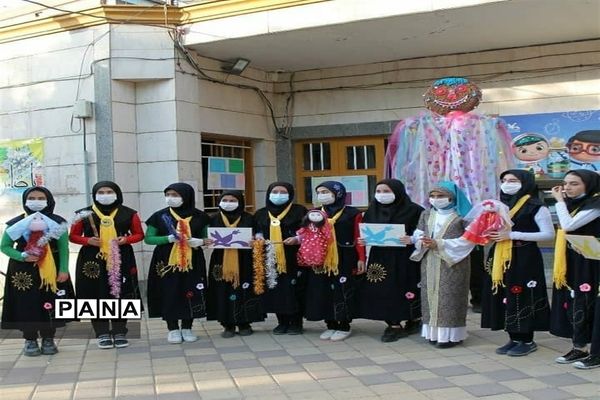 اجرای آیین باران خواهی یا چمچه خاتون در کانون پرورشی فکری کودکان استان