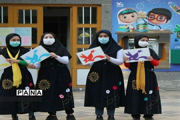 اجرای آیین باران خواهی یا چمچه خاتون در کانون پرورشی فکری کودکان استان