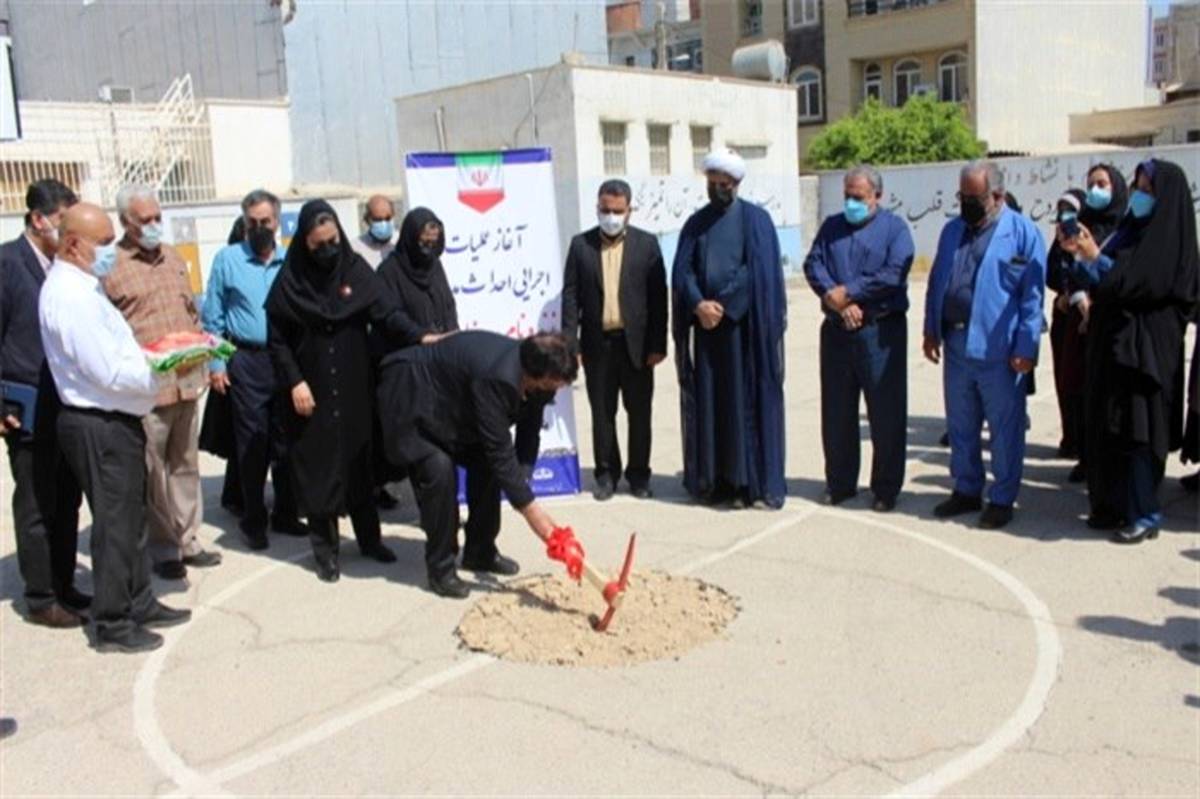 آغاز عملیات اجرایی احداث مدرسه زنده نام رضا دباش در بوشهر