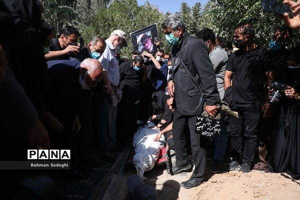 مراسم تشییع و خاکسپاری پیکر فتحعلی اویسی
