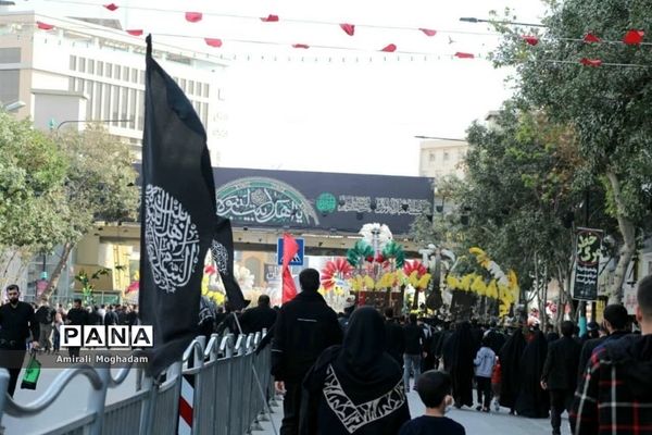 راهپیمایی عزاداران  امام رضا علیه السلام به سمت بارگاه مطهر رضوی