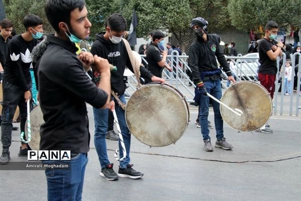 راهپیمایی عزاداران  امام رضا علیه السلام به سمت بارگاه مطهر رضوی