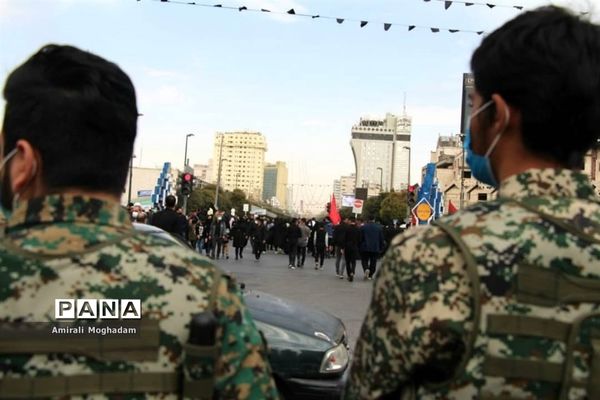 راهپیمایی عزاداران  امام رضا علیه السلام به سمت بارگاه مطهر رضوی