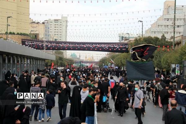 راهپیمایی عزاداران  امام رضا علیه السلام به سمت بارگاه مطهر رضوی