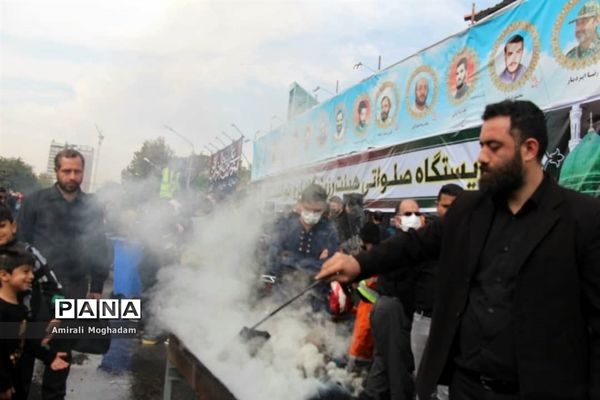 راهپیمایی عزاداران  امام رضا علیه السلام به سمت بارگاه مطهر رضوی