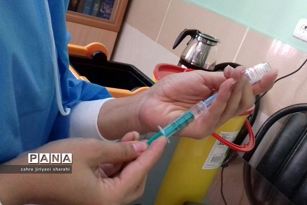واکسیناسیون دانش‌آموزان در خاورشهر